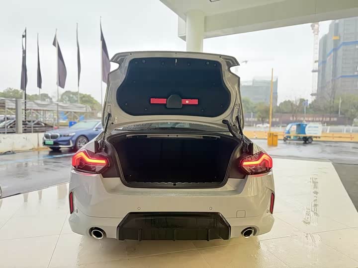 BMW 2 Series 2025 2025款 225i M运动曜夜套装