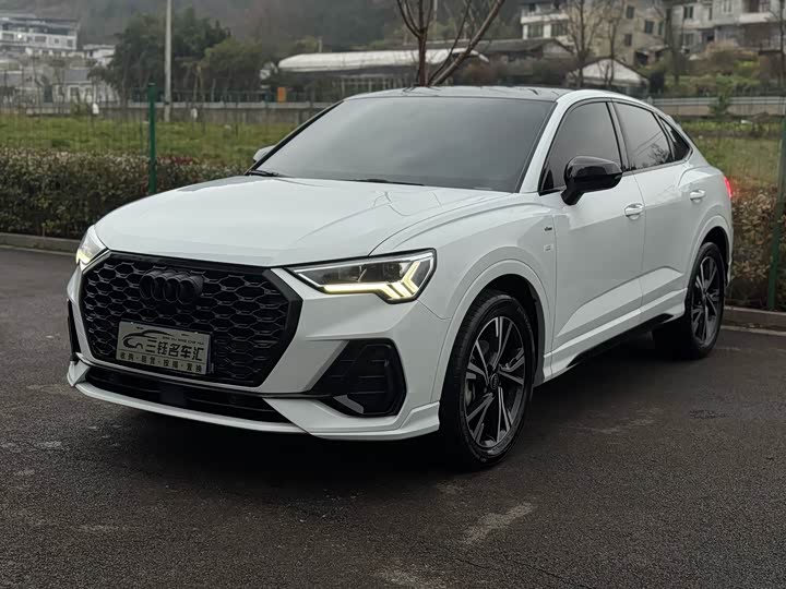 Audi Q3 Sportback 2022 2022款 40 TFSI RS套件燃速型