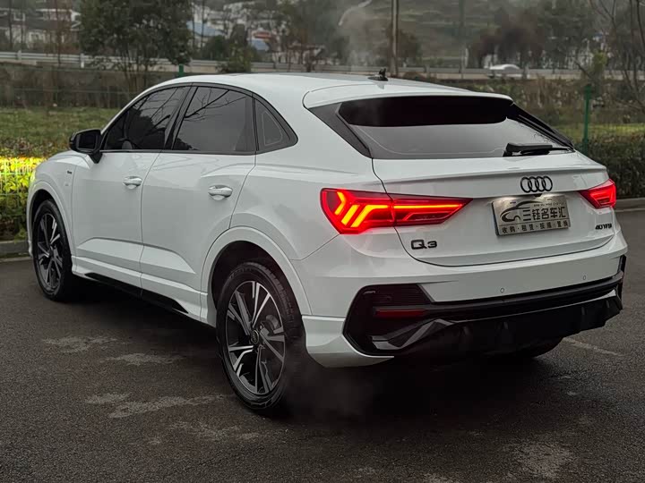 Audi Q3 Sportback 2022 2022款 40 TFSI RS套件燃速型