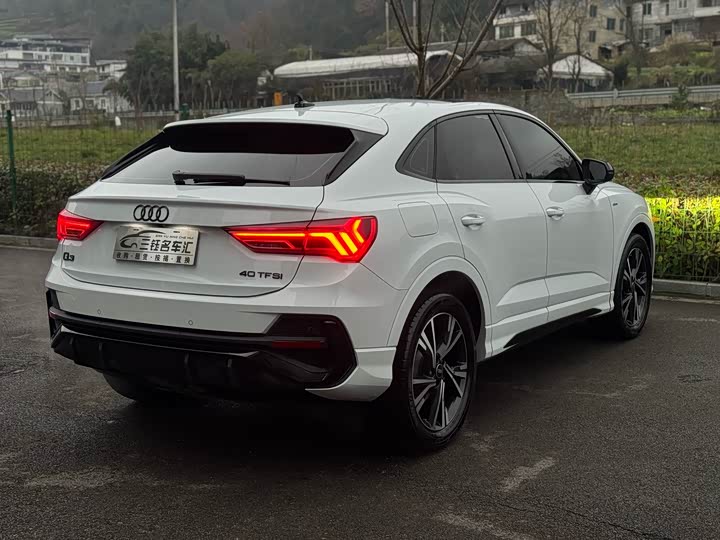 Audi Q3 Sportback 2022 2022款 40 TFSI RS套件燃速型
