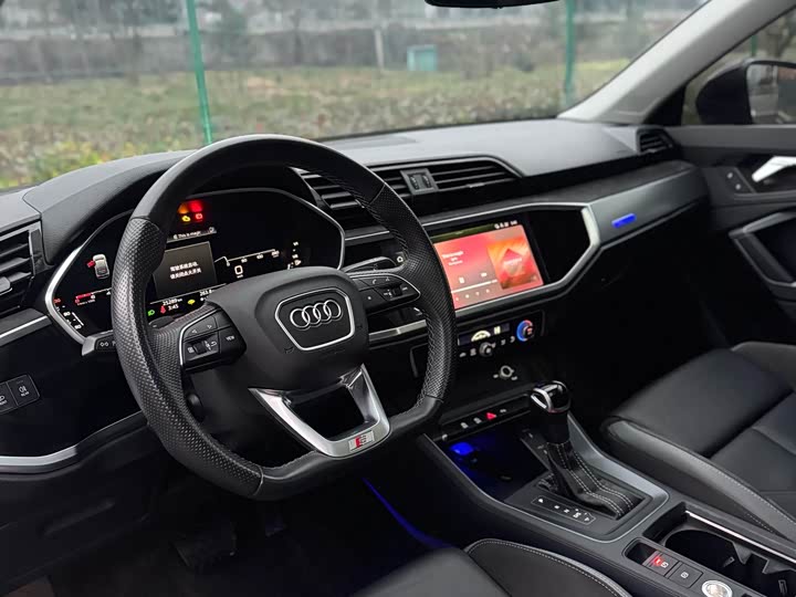 Audi Q3 Sportback 2022 2022款 40 TFSI RS套件燃速型