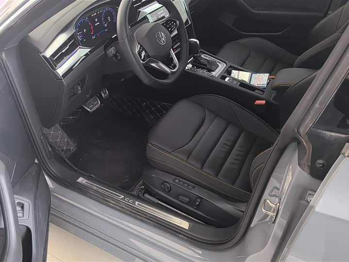 Volkswagen CC 2024 2024款 380TSI 夺目 众享款