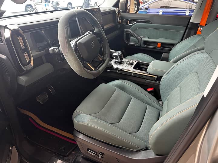 Jetour T2 2024 2024款 2.0T 四驱穿越PRO娱乐版