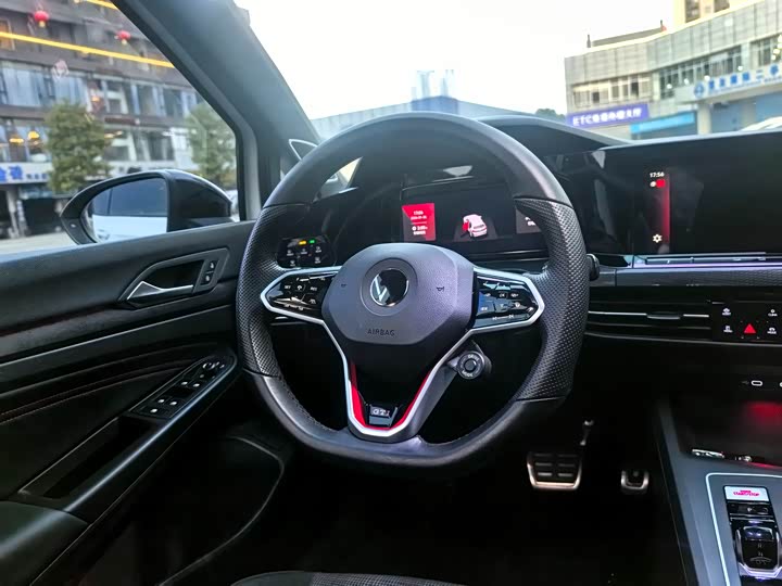 Volkswagen Golf GTI 2023 2023款 380TSI DSG GTI