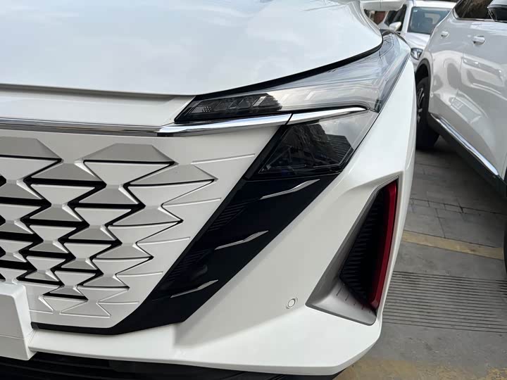 Changan Oshan Z6 2023 2023款 蓝鲸 1.5T DCT智酷型