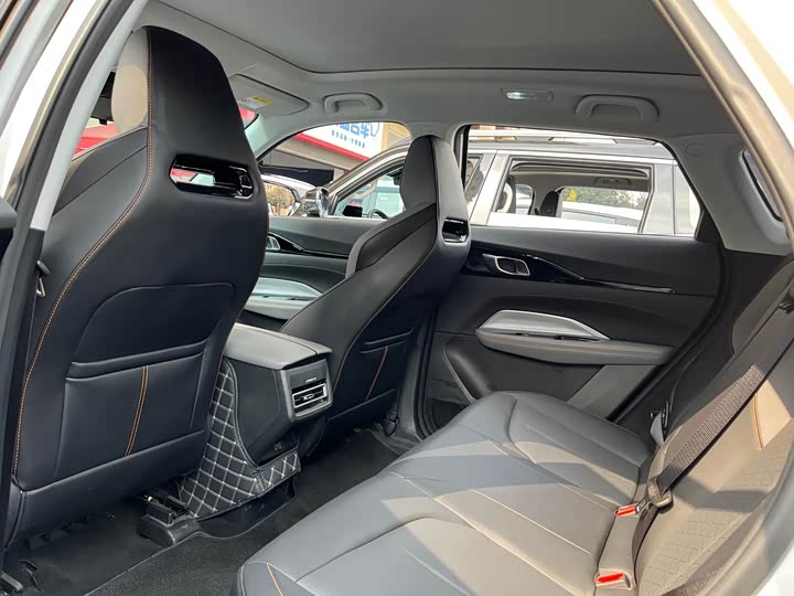 Changan Oshan Z6 2023 2023款 蓝鲸 1.5T DCT智酷型