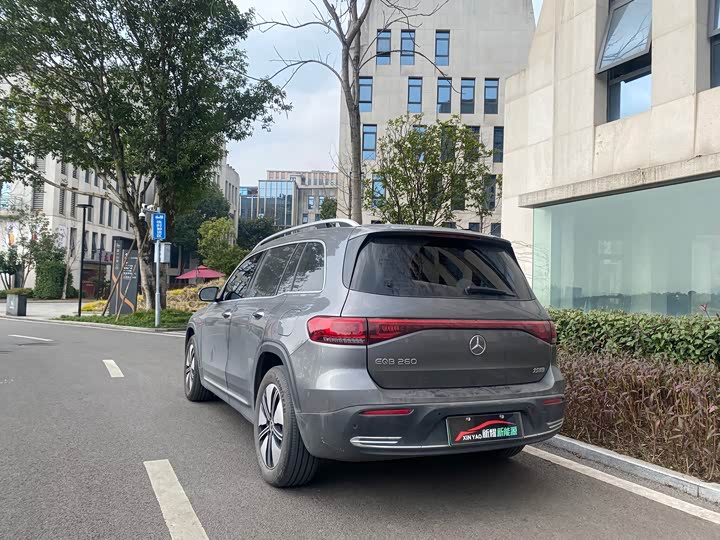 Mercedes-Benz EQB 2023 2023款 改款 EQB 260