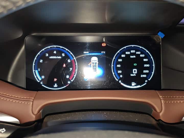 Geely Okavango 2022 2022款 1.8TD 自动尊贵型 7座