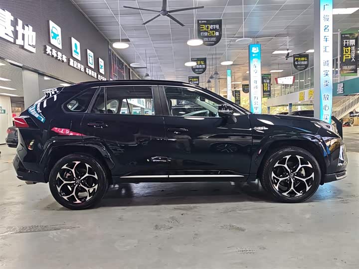 Toyota Wildlander Hybrid 2023 2023款 高性能版 2.5L 四驱激擎版