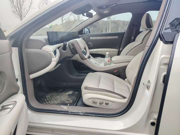 IM motors L6 2025 2025款 Max+