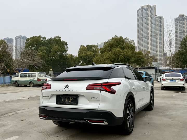 Citroen C5 X 2024 2024款 1.6T 享不凡