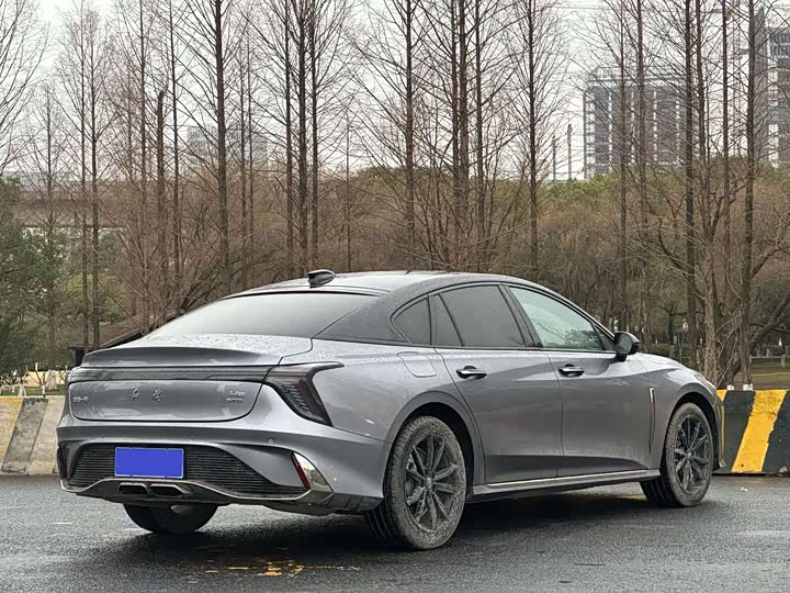 Hongqi H6 2023 2023款 2.0T 致臻版