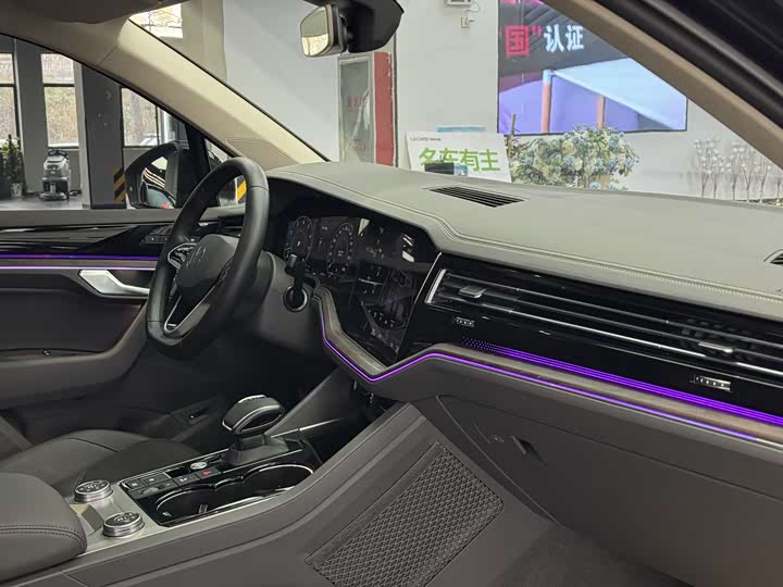Volkswagen Touareg 2022 2022款 3.0TSI 锐享版 曜黑运动套装