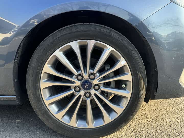 Ford Escort 2021 2021款 1.5L 自动荣耀版