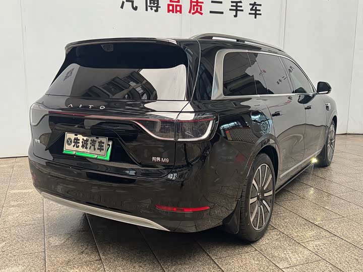 Aito M9 2025 2025款 增程 Max版 52kWh 5座版