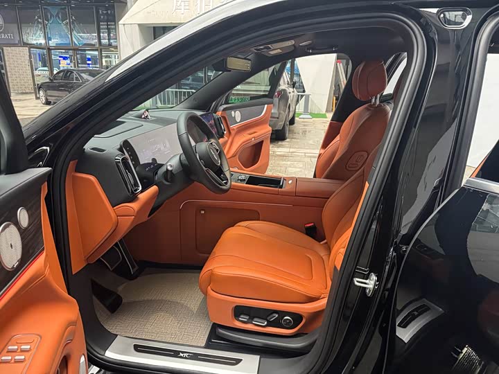 Aito M9 2025 2025款 增程 Max版 52kWh 5座版