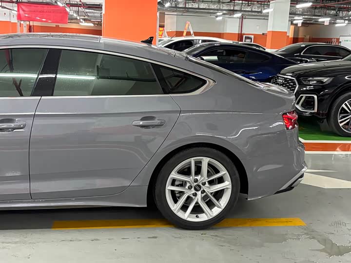 Audi A5 2024 2024款 Sportback 40 TFSI 时尚动感型