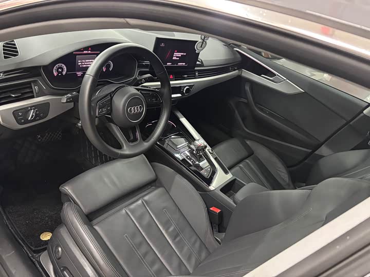 Audi A5 2024 2024款 Sportback 40 TFSI 时尚动感型