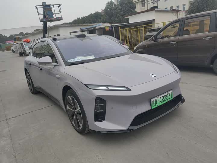 2025 Nio ET5