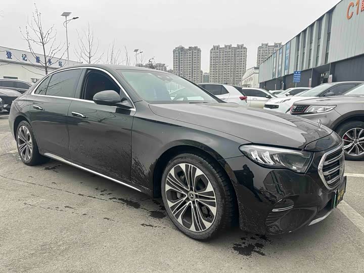 Mercedes-Benz E-Class Hybrid 2024 2024款 E 350 e L 插电式混合动力轿车
