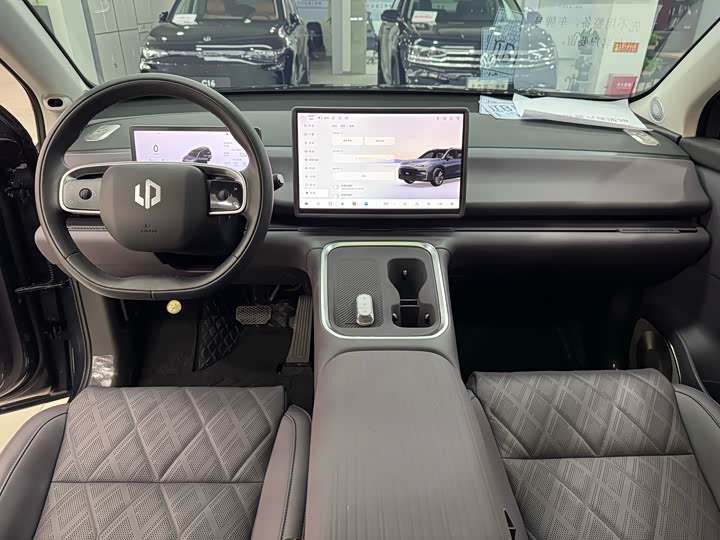 Leapmotor C16 2026 2026款 增程 280激光雷达智尊版 5座