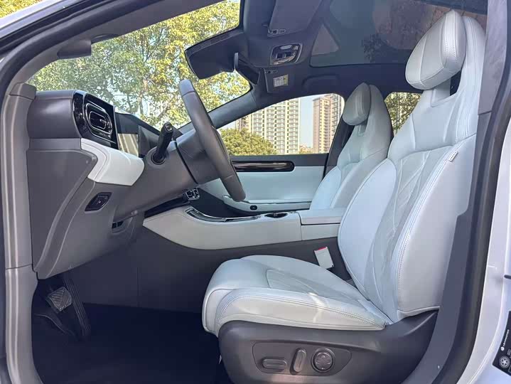 Leapmotor C01 2024 2024款 增程 216尊享版