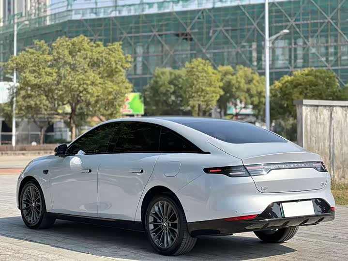 Leapmotor C01 2024 2024款 增程 216尊享版