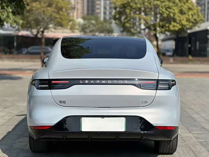 Leapmotor C01 2024 2024款 增程 216尊享版