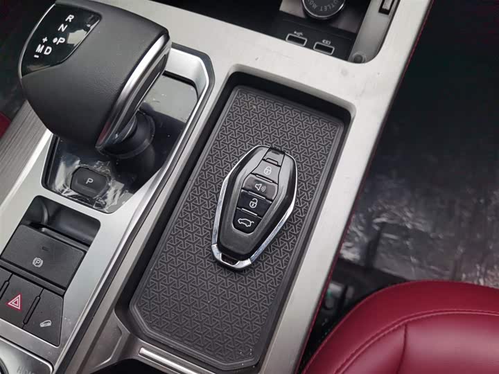 Jetour X70 Plus 2025 2025款 冠军版 1.5T DCT冠军MAX 7座