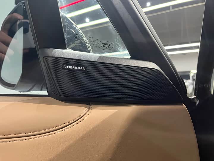 Land Rover Range Rover 2025 2025款 3.0 L6 360PS 盛世版