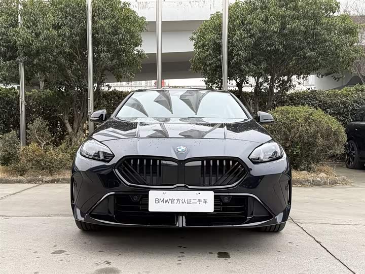 BMW 2 Series 2025 2025款 225L M运动曜夜套装