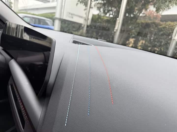 BMW 2 Series 2025 2025款 225L M运动曜夜套装