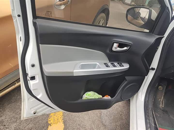 Changan BenBen E-Star 2021 2021款 国民版 心怡版（快充版）磷酸铁锂（31.18kWh）