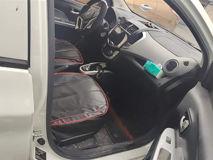 Changan BenBen E-Star 2021 2021款 国民版 心怡版（快充版）磷酸铁锂（31.18kWh）