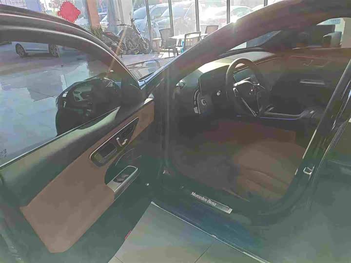Mercedes-Benz E-Class 2025 2025款 E 300 L 时尚型