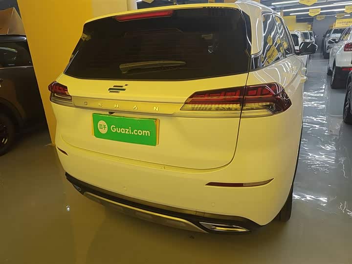 Changan Oshan X7 2021 2021款 1.5T 自动尊享型