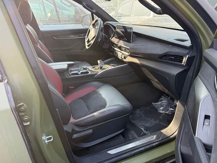 Maxus D90 Pro 2022 2022款 2.0T 柴油四驱亚马逊版 7座