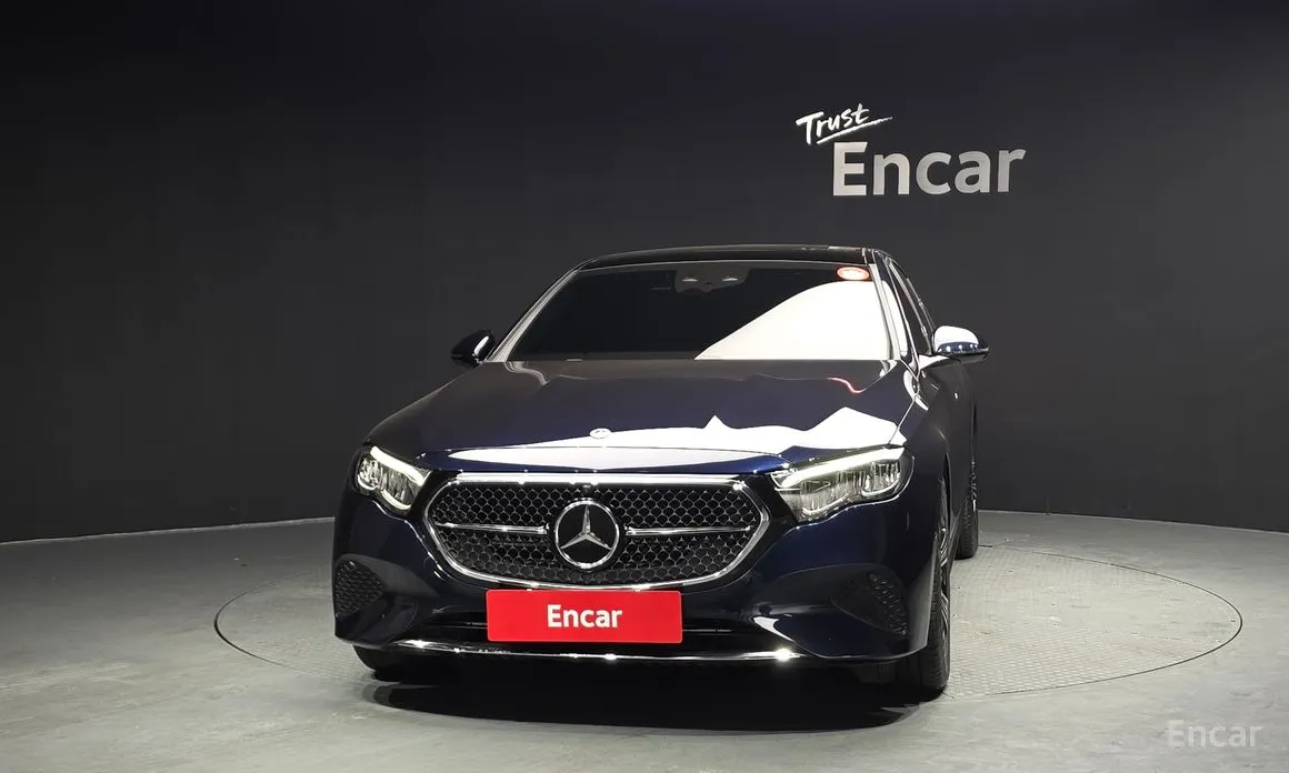 Mercedes-Benz E-Class 2024 E200 Avantgarde