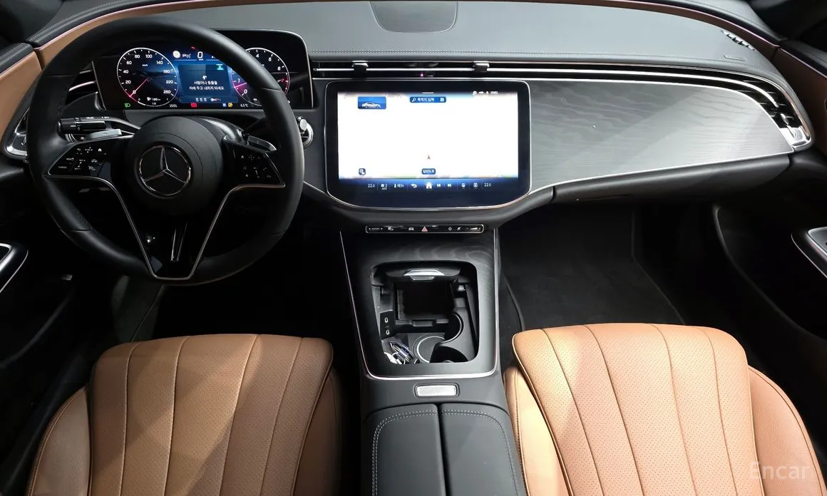 Mercedes-Benz E-Class 2024 E200 Avantgarde