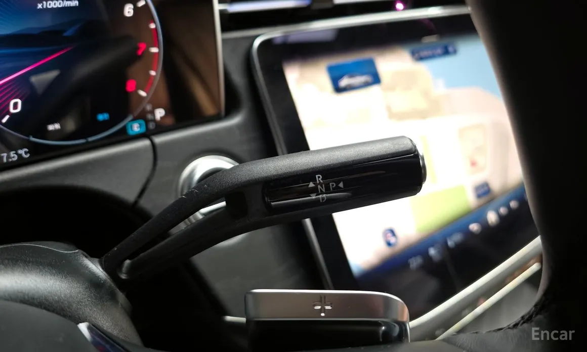 Mercedes-Benz E-Class 2024 E200 Avantgarde