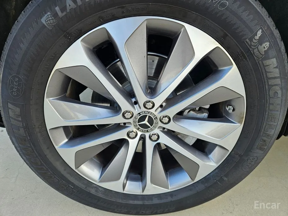 Mercedes-Benz GLE-Class 2019 GLE300d 4MATIC