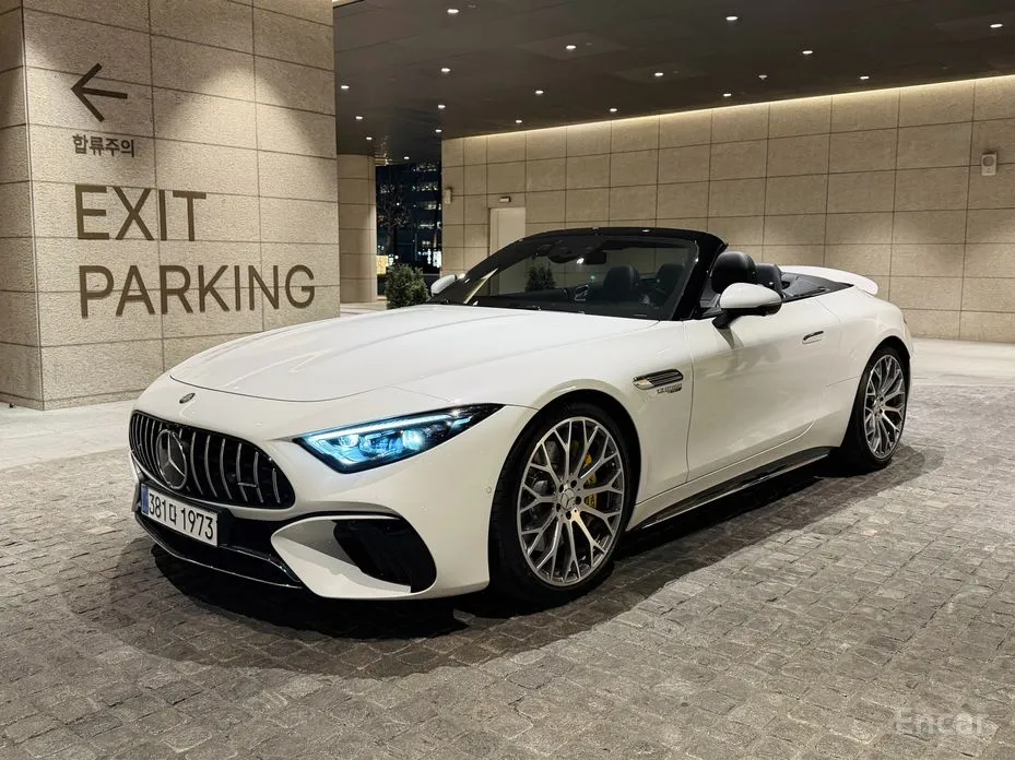 Mercedes-Benz SL-Class 2023 AMG SL63 4MATIC+