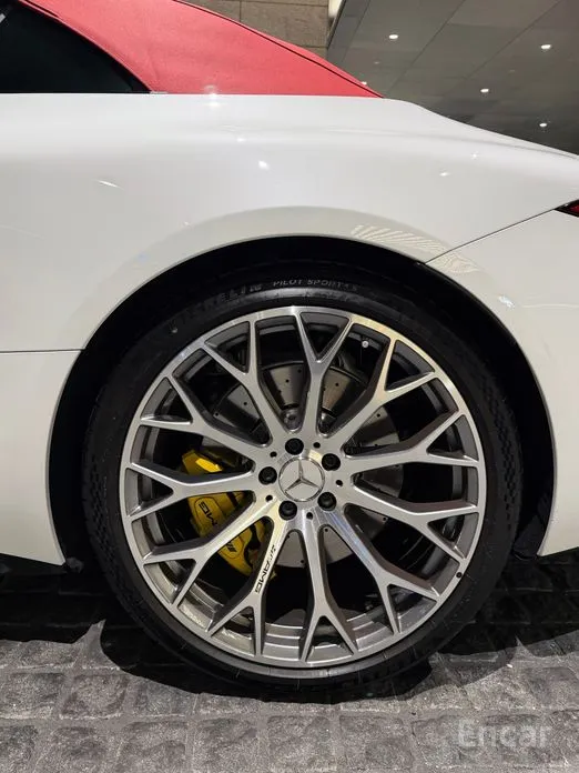 Mercedes-Benz SL-Class 2023 AMG SL63 4MATIC+