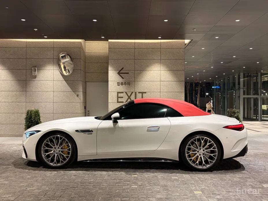 Mercedes-Benz SL-Class 2023 AMG SL63 4MATIC+