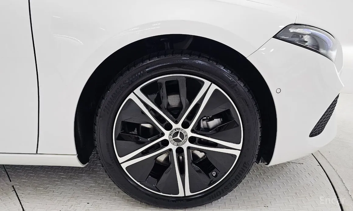 Mercedes-Benz A-Class 2019 A220 Sedan