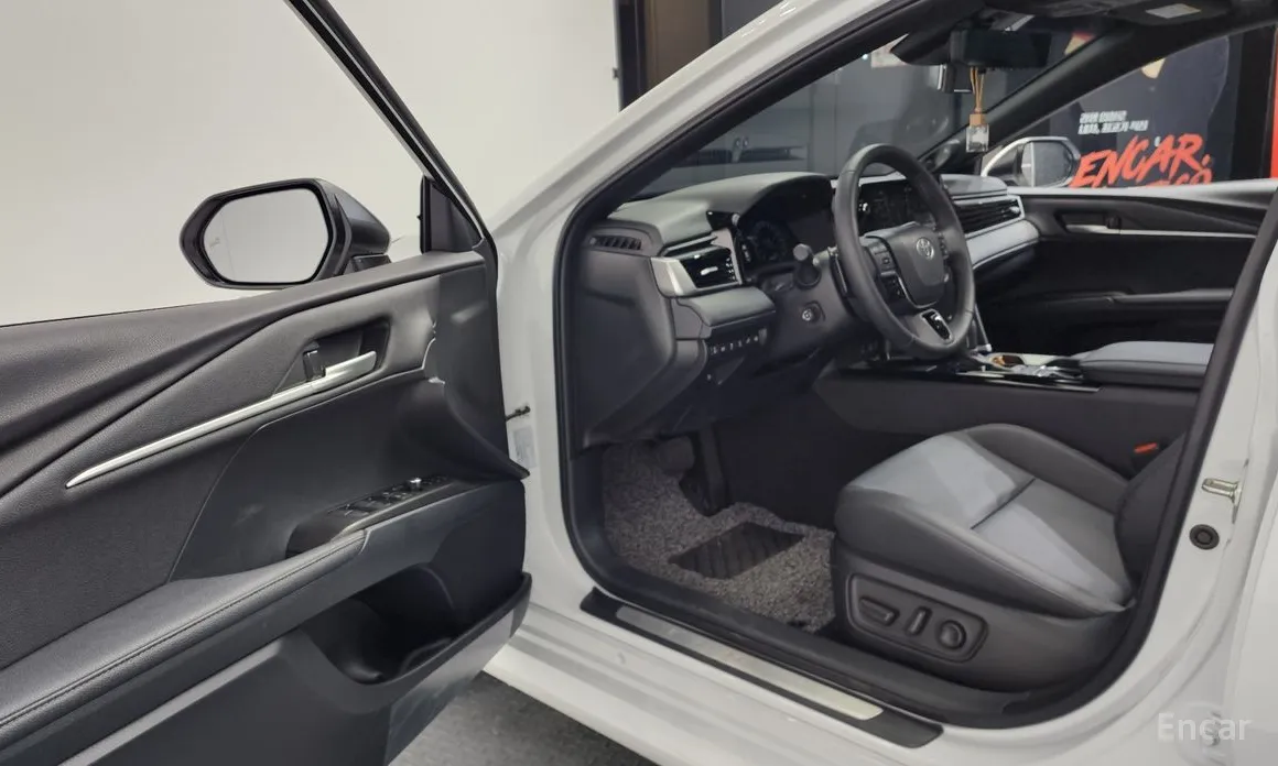 Toyota Camry 2024 2.5 XLE Premium Hybrid