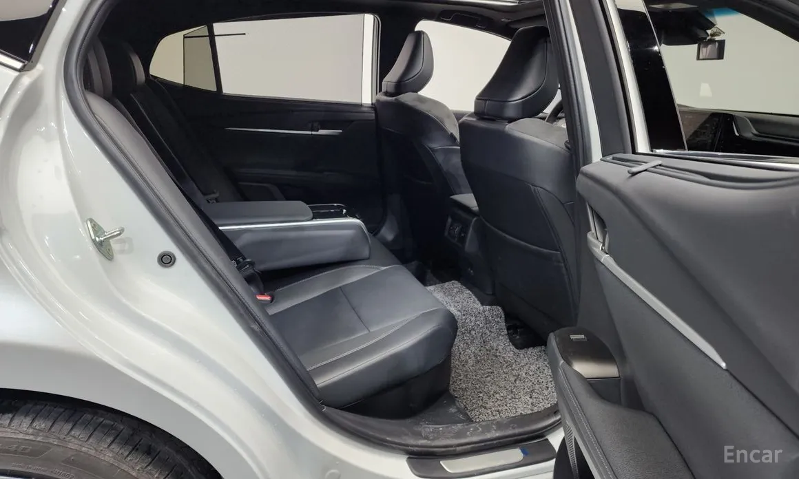 Toyota Camry 2024 2.5 XLE Premium Hybrid