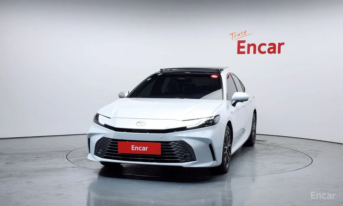 Toyota Camry 2024 2.5 XLE Premium Hybrid