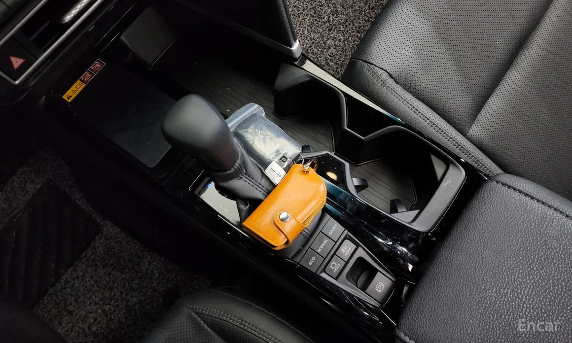 Toyota Camry 2024 2.5 XLE Premium Hybrid