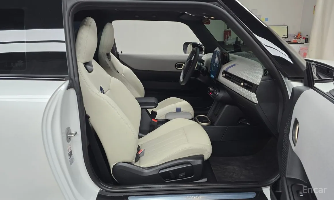 Mini Cooper 2024 Favoured